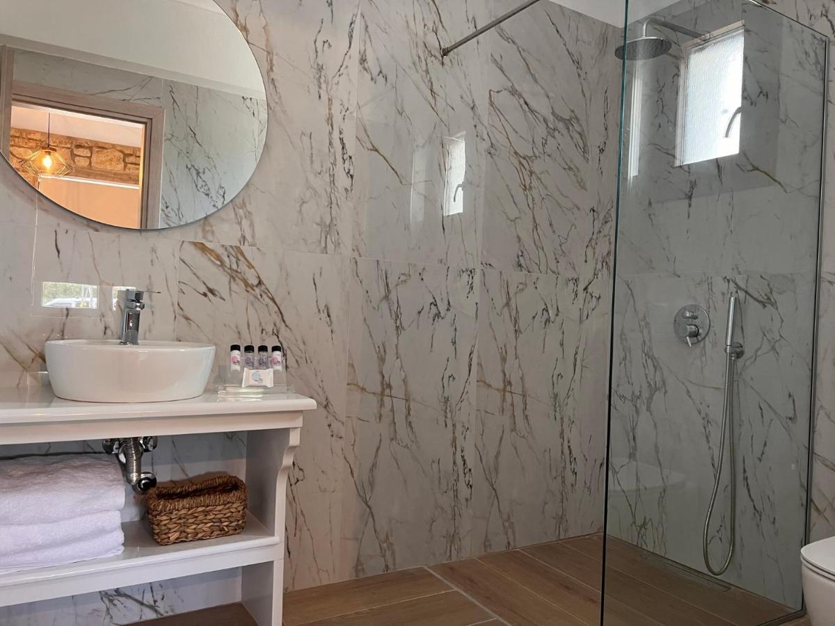 Valanidorachi Michelangelo Suites And Apartments מראה חיצוני תמונה