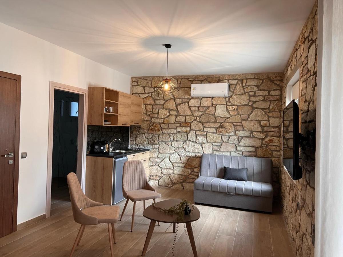 Valanidorachi Michelangelo Suites And Apartments מראה חיצוני תמונה